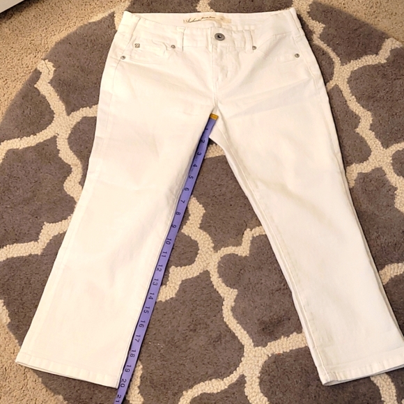 Brody Jeans - White Capri Jeans 💙 SALE! - Picture 10 of 10